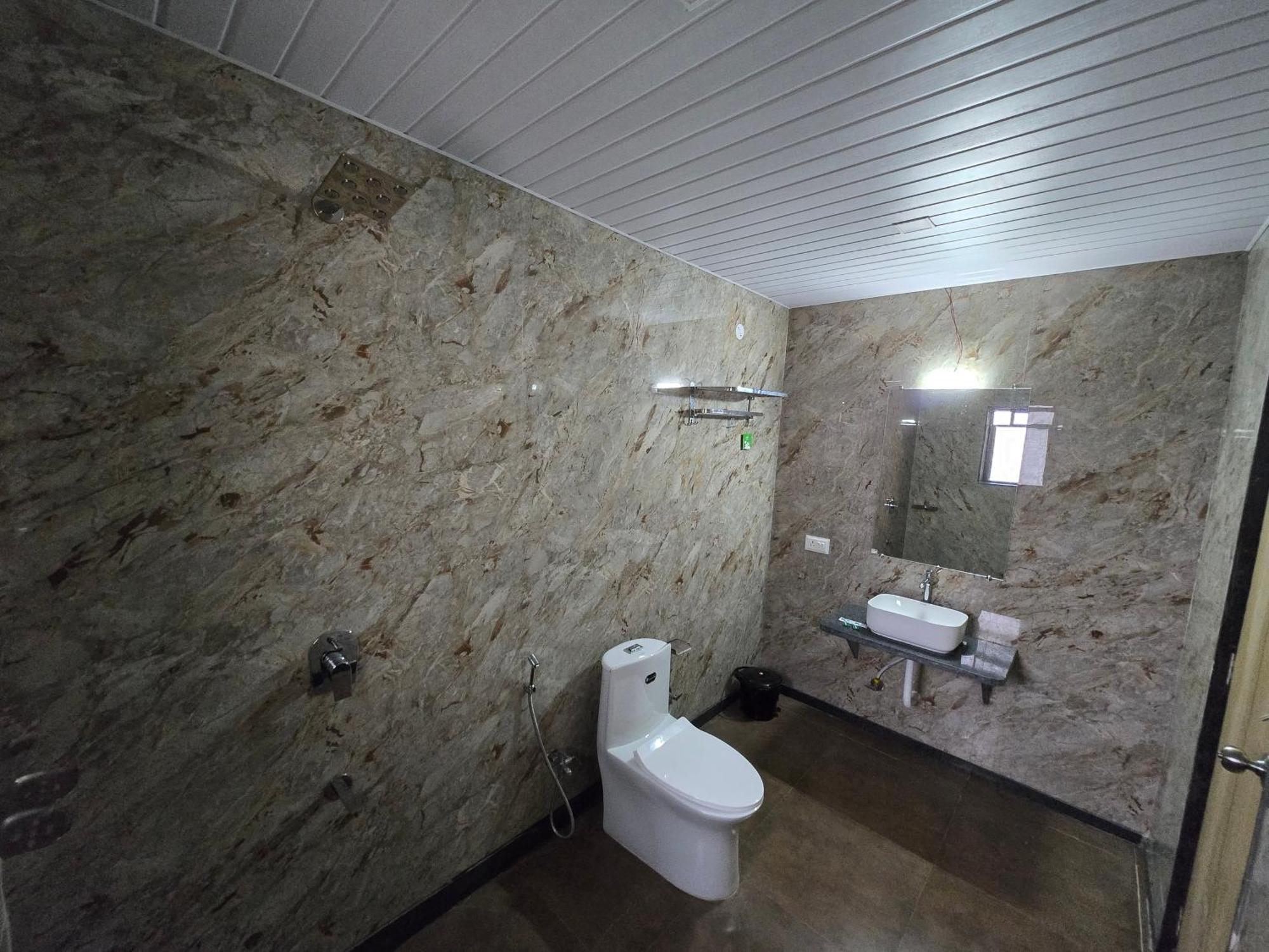 Hill View Hotel By Bil Lonavala Εξωτερικό φωτογραφία