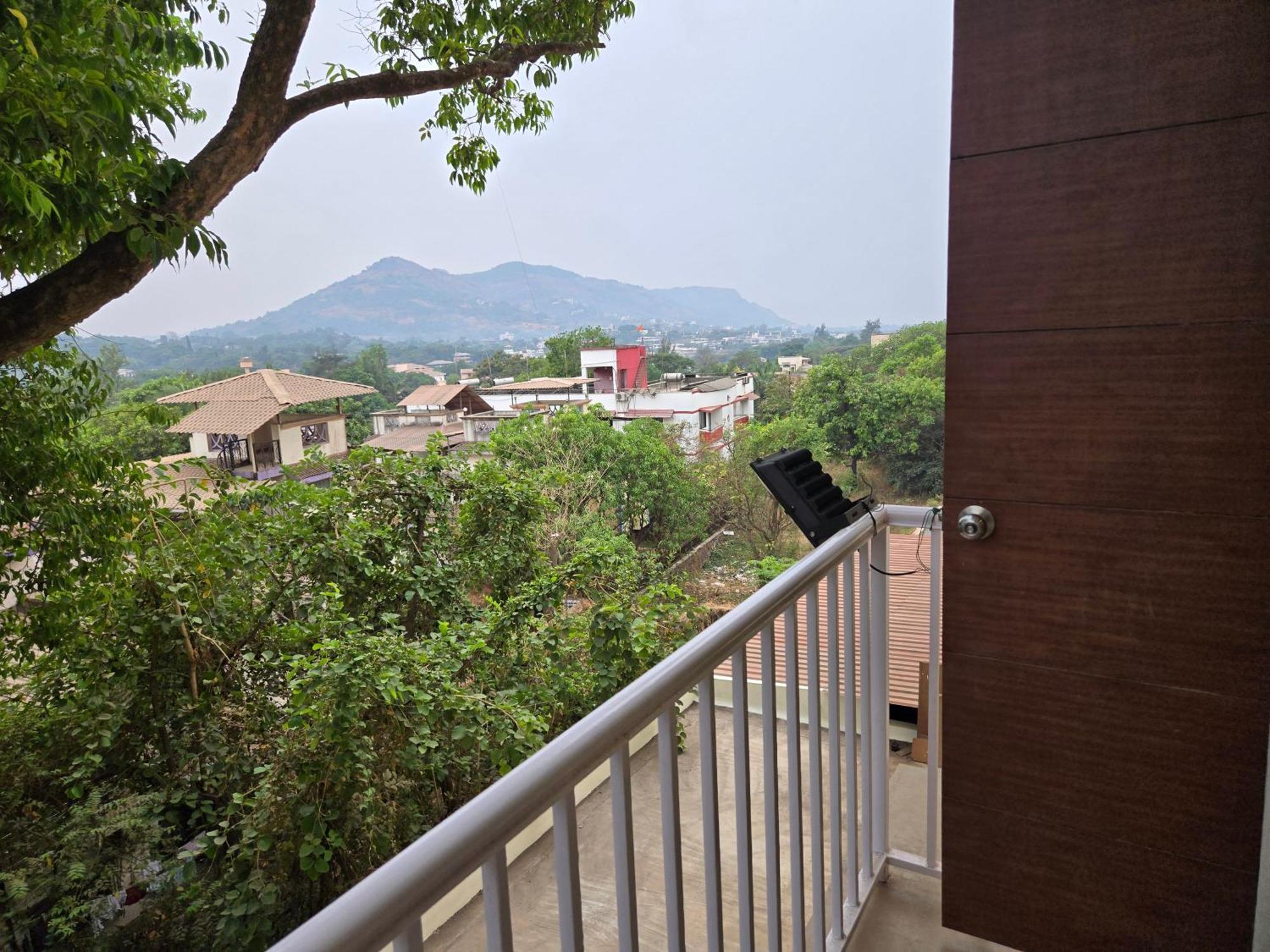 Hill View Hotel By Bil Lonavala Εξωτερικό φωτογραφία