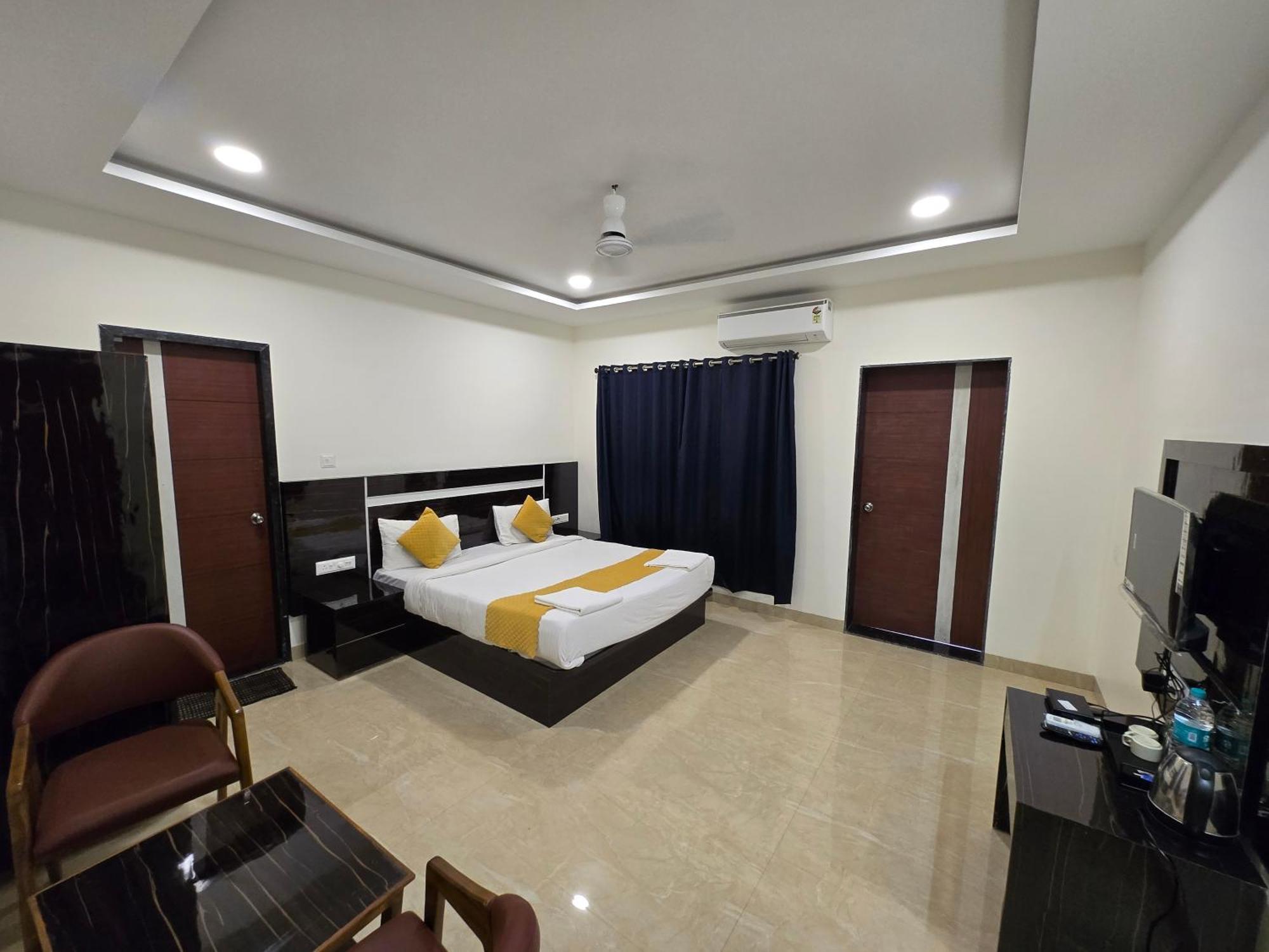 Hill View Hotel By Bil Lonavala Εξωτερικό φωτογραφία