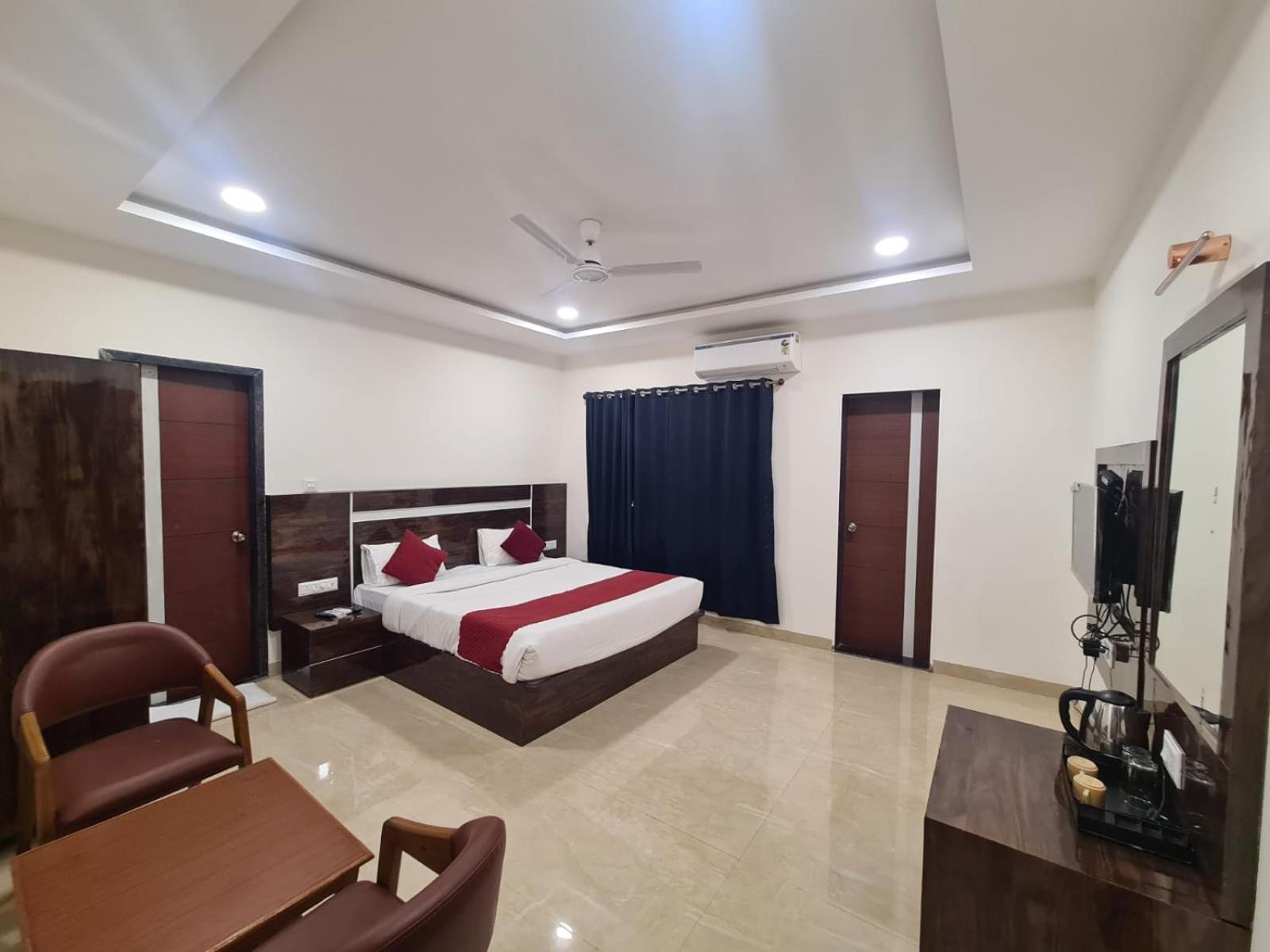 Hill View Hotel By Bil Lonavala Εξωτερικό φωτογραφία